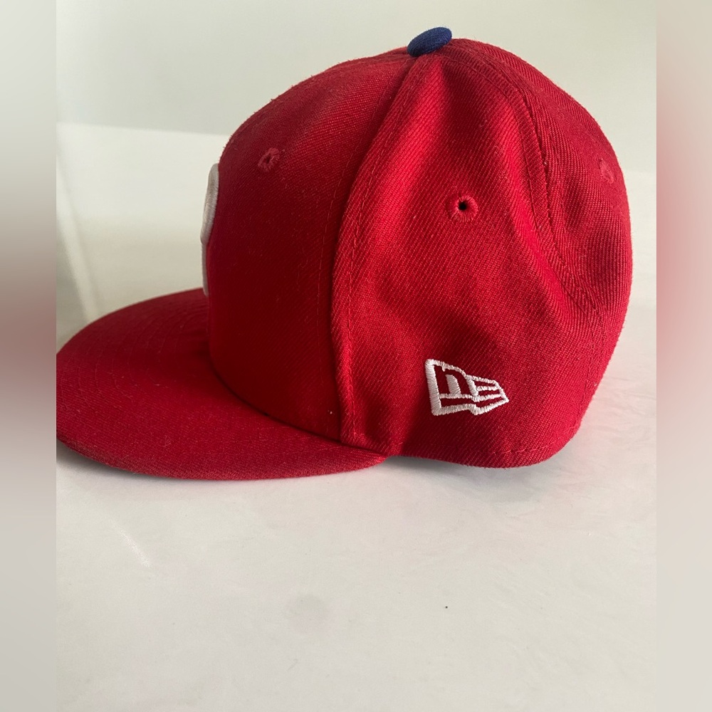 Philadelphia Phillies Hat MLB New Era 59Fifty On Field Cap Hat Red Size 6 3/8 - Picture 2 of 9